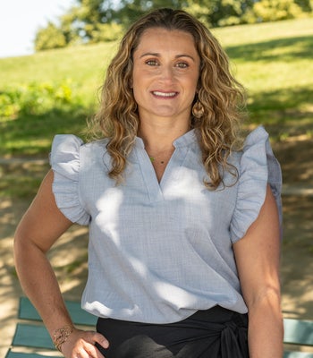 Portrait of Sonya Hardiman, Principal/Sales Agent.